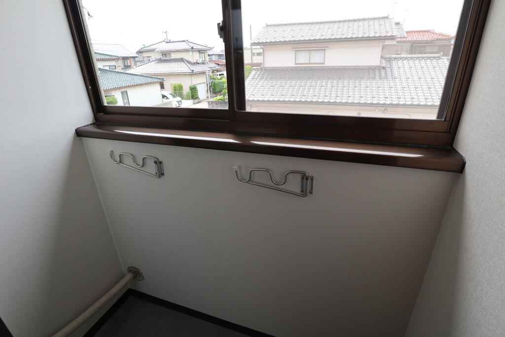 眺望　サンルームがあるので雨の日のお洗濯も安心