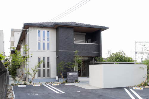 建物外観　住むならやっぱりシャーメゾン