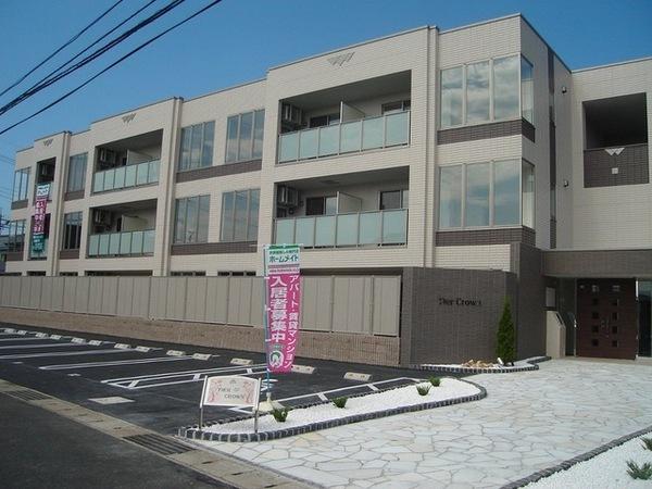 鳥取市南安長のマンションの建物外観