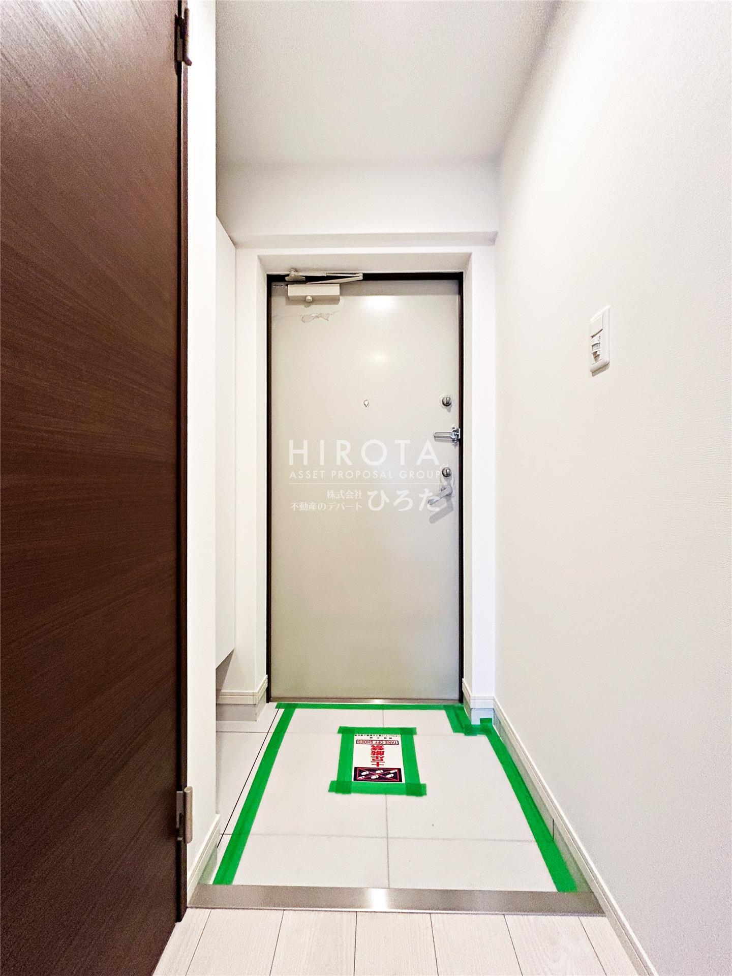 玄関　2階モデルルーム