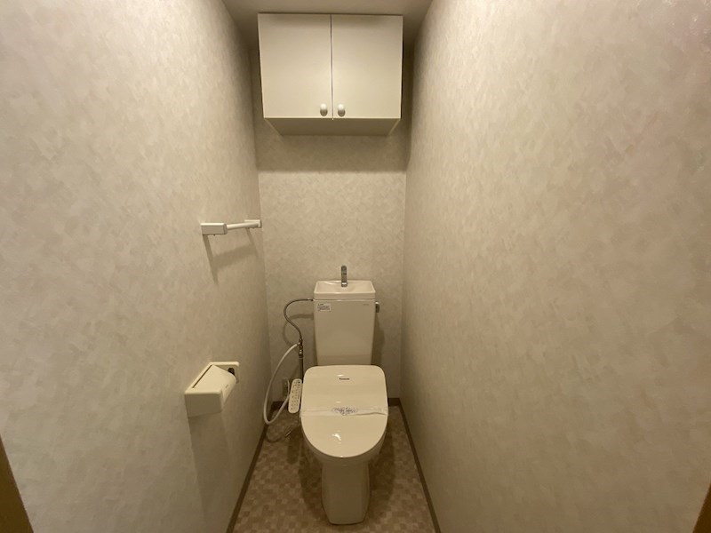 トイレ　シャワー付