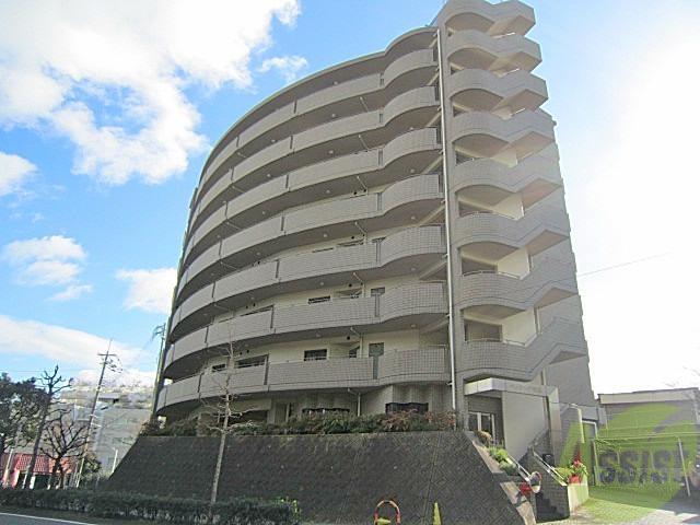 【豊中市柴原町のマンションの建物外観】