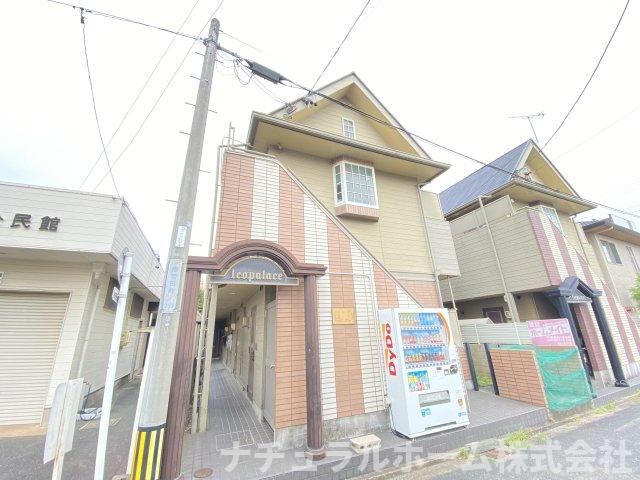 【豊橋市西羽田町のアパートの建物外観】