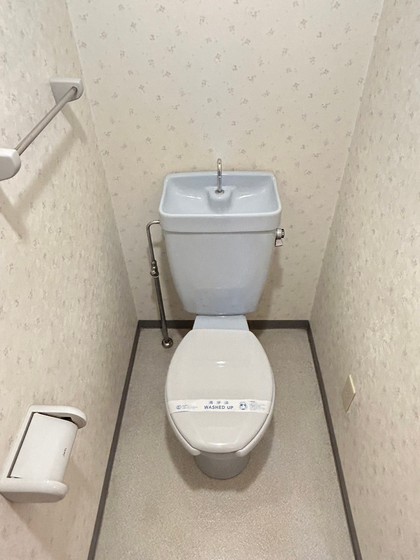 トイレ　※別号室のお写真です