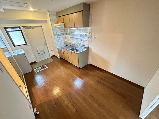 玄関　※別号室のお写真です