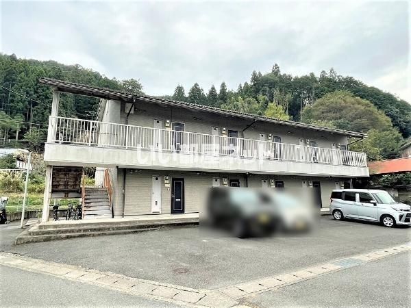 小谷マンションの建物外観