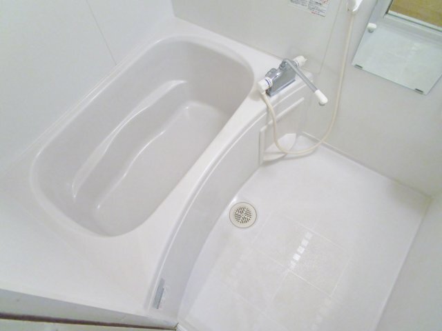 バス・シャワールーム　バス／シャワー