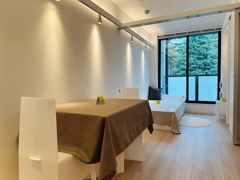 居室・リビング　別号室参考写真