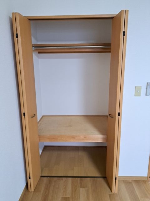 収納　洋室収納