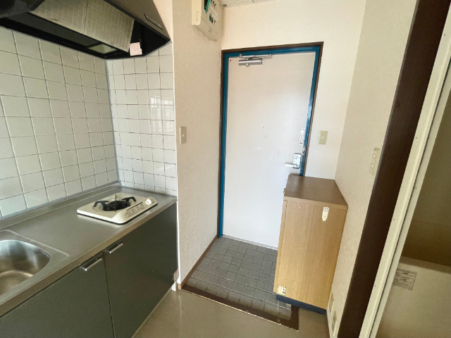 玄関　靴箱がございますので、玄関口がすっきり