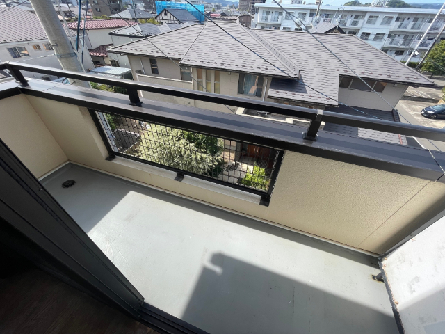 バルコニー　日当たり良好でございます。