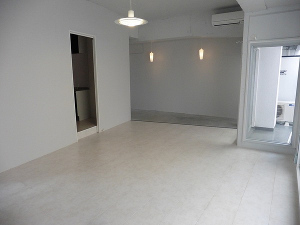 居室・リビング　ゆったりとした居間です