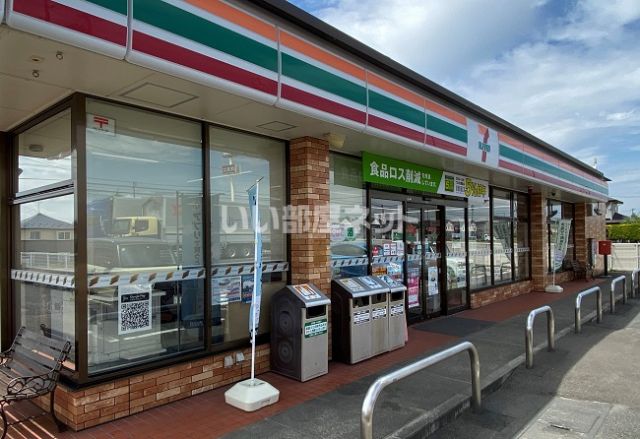 コンビニ　セブンイレブン花巻本館（コンビニ）まで1102m