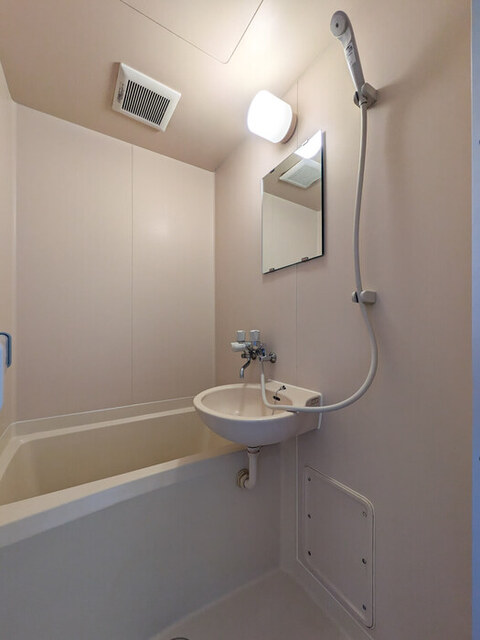 バス・シャワールーム　浴室