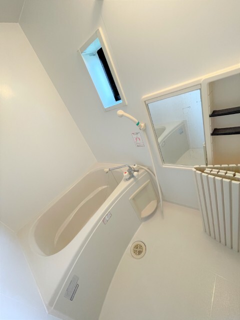 バス・シャワールーム　日々の疲れを癒すお風呂付です