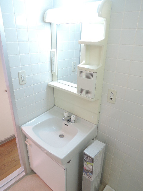 洗面設備　忙しい朝に嬉しい独立洗面化粧台