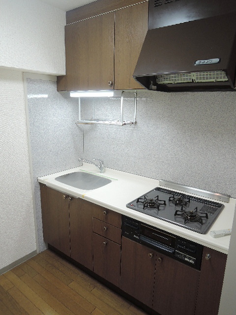 キッチン　グリル付３口ガスシステムキッチン