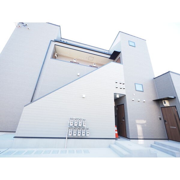 建物外観　外観　宅配ＢＯＸ有り　デザイナーズ