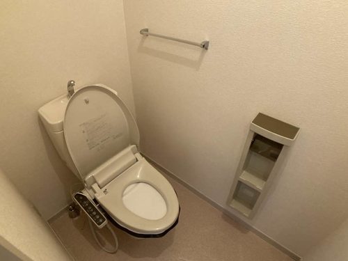 トイレ　清潔感のあるトイレです