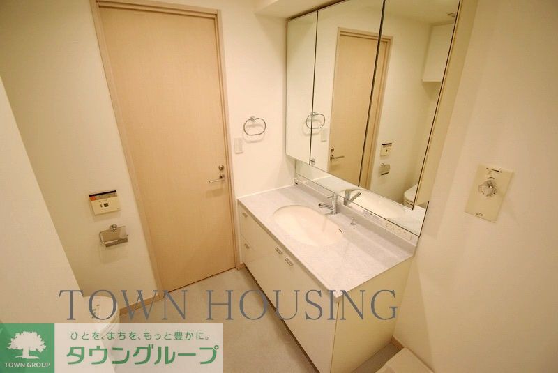 洗面設備　お問合せは(株)タウンハウジングレジデンス事業部　赤坂店・…