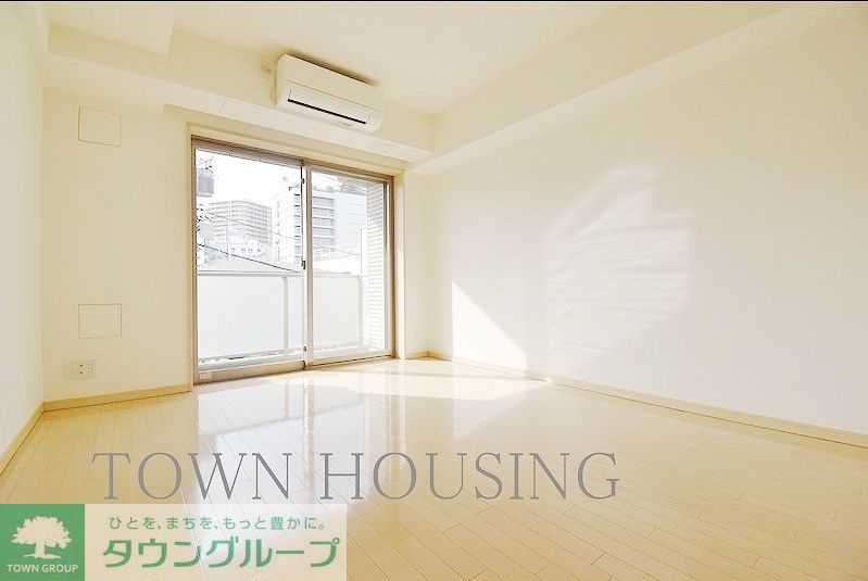 居室・リビング　お問合せは(株)タウンハウジングレジデンス事業部　赤坂店・…