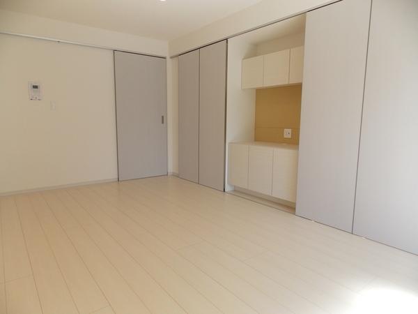 居室・リビング　別のお部屋の写真です。