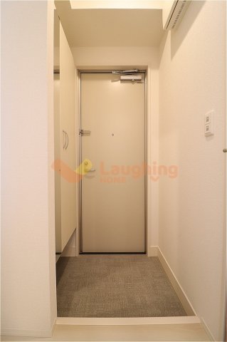 玄関　同施工会社の類似物件の写真です