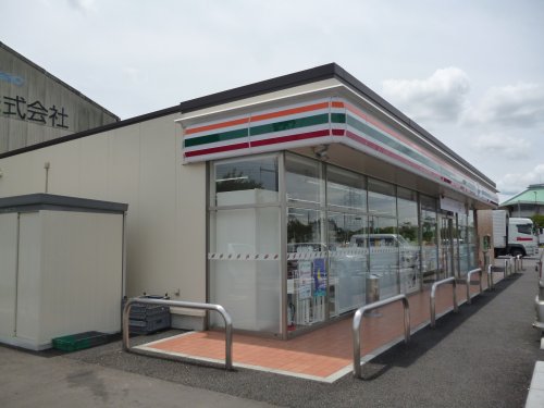 コンビニ　セブンイレブン 袖ケ浦駅北口店（コンビニ）まで386m