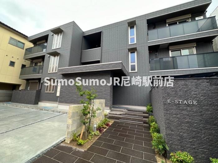 建物外観　落ち着いた雰囲気の外観です