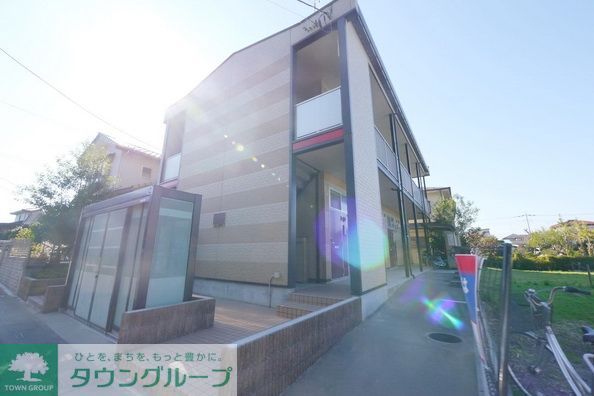 建物外観　駐車場