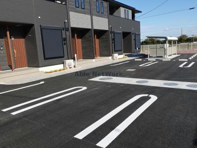 駐車場　駐車場