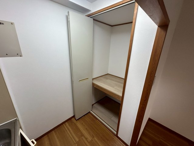 収納　オーガスタ広路本町