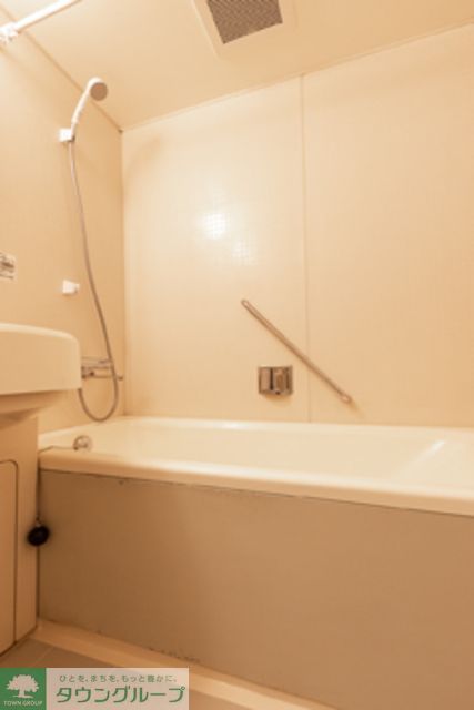 バス・シャワールーム　※写真は同タイプ住戸です。