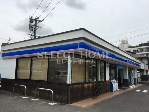 コンビニ　ローソン 中岡崎店（コンビニ）まで215m