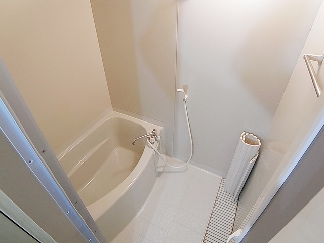 バス・シャワールーム　キレイなバスルーム