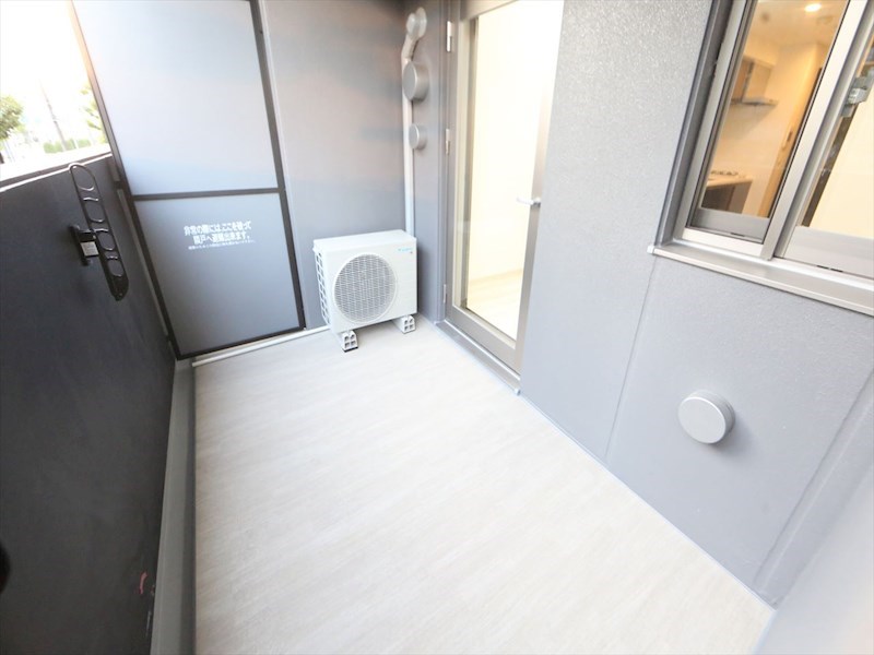 バルコニー　バルコニー