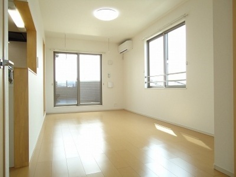 居室・リビング　図面と現状に相違がある場合には現状を優先