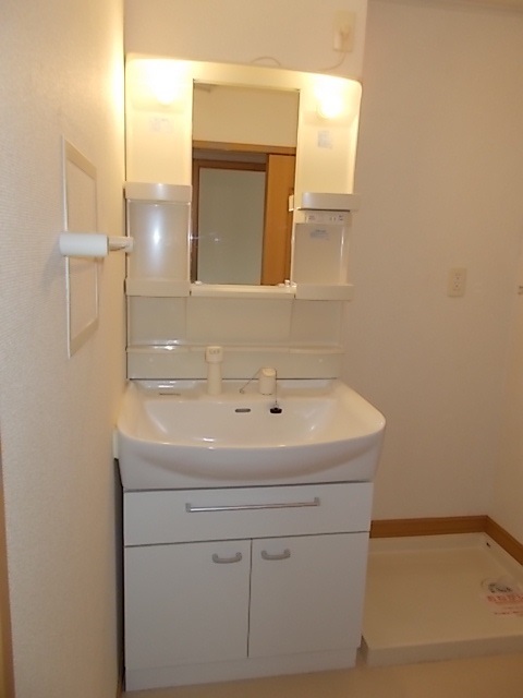 洗面設備　洗髪洗面化粧台