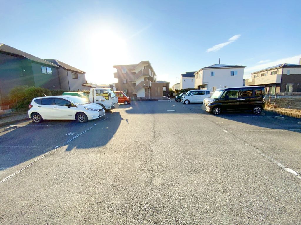 駐車場　駐車場