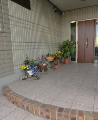 エントランス　エントラス