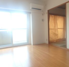 居室・リビング　ゆったりとした居間です