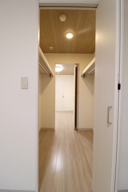 収納　ウォークインクローゼット