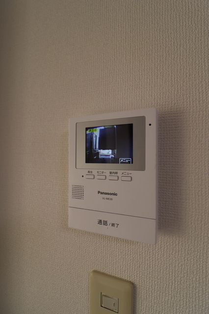 セキュリティ　モニター付きインターホン