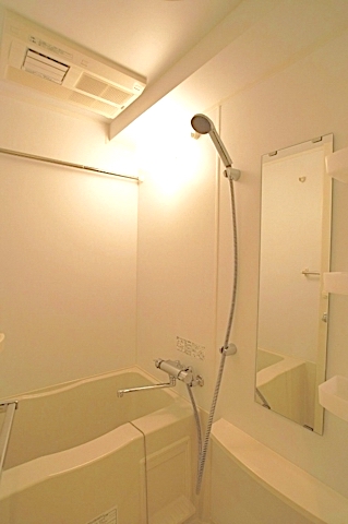 バス・シャワールーム　浴室