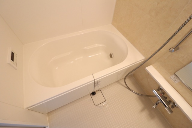 バス・シャワールーム　追い焚き浴室乾燥機付バスルーム