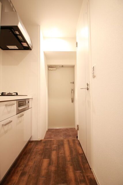 玄関　※別部屋参考写真となります※