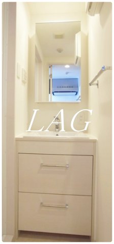 洗面設備　独立洗面台です。