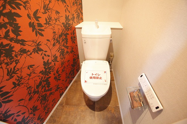 トイレ　トイレ