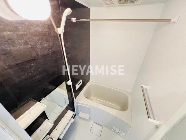 バス・シャワールーム　※室内画像は別号室のもの