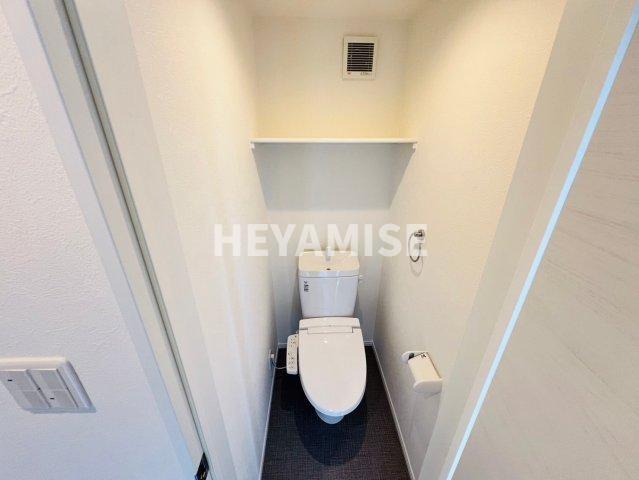トイレ　※室内画像は別号室のもの
